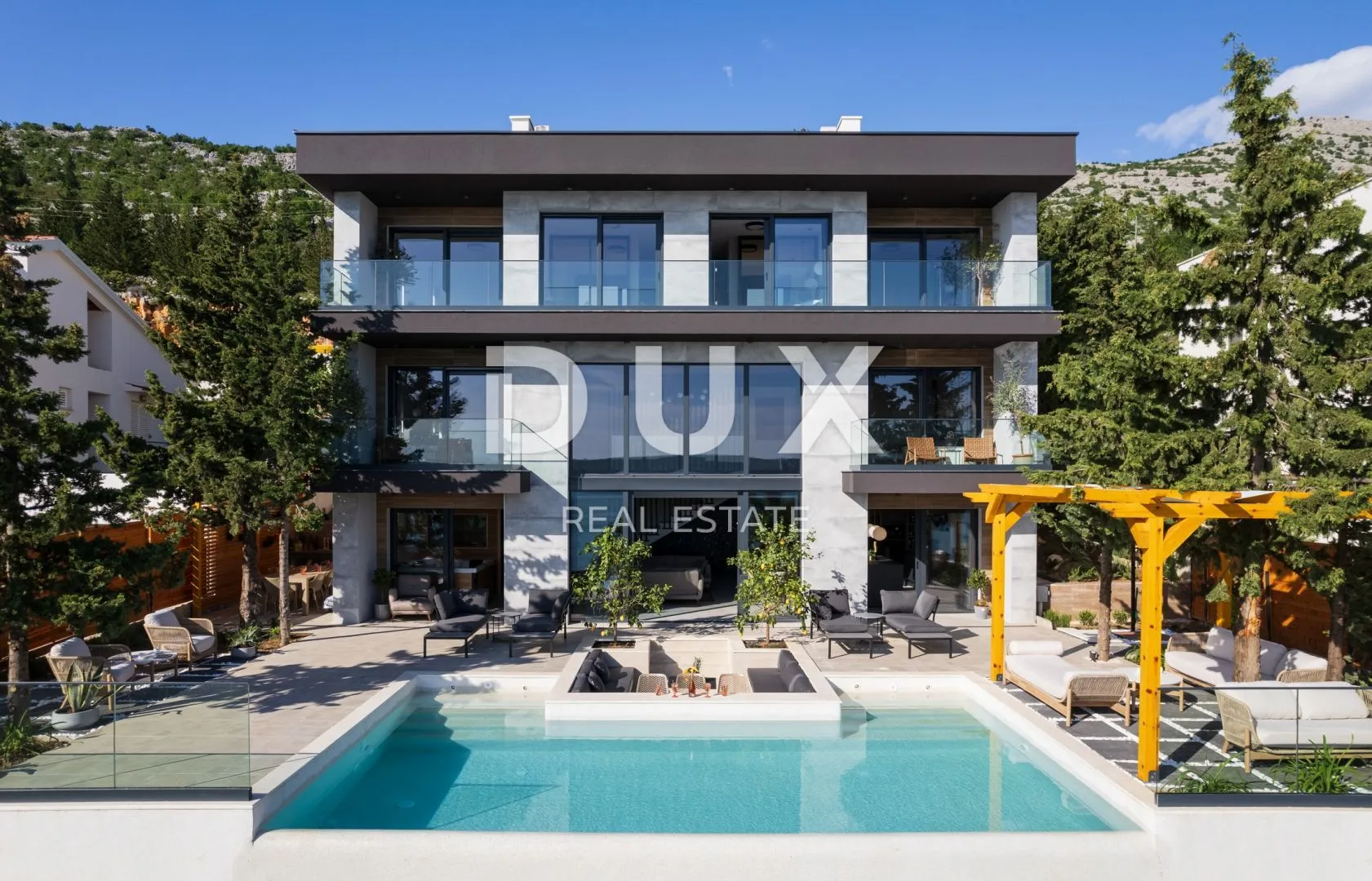 zadar, starigrad - luksuzna vila 100 m od mora - slika 1