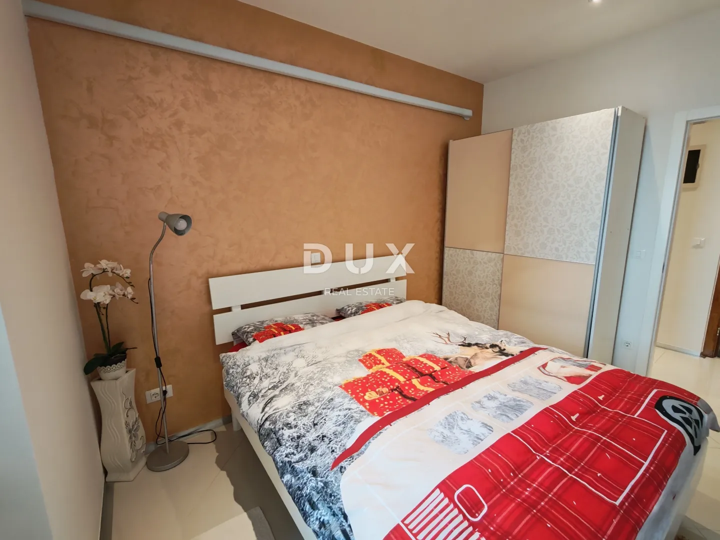istra, rovinj - prilika: stan prvi red do mora! - slika 9