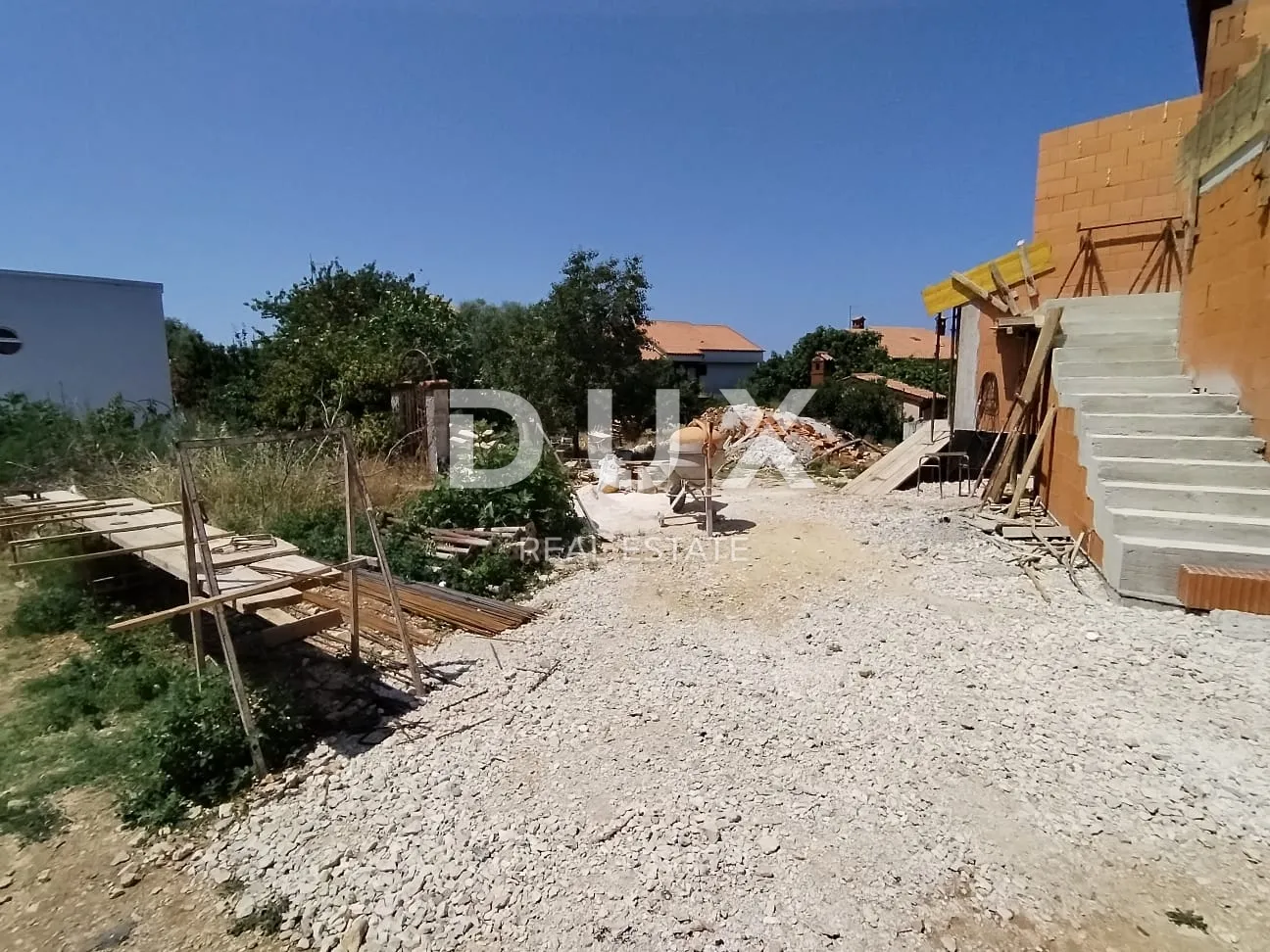 istra, pula - stan 92m2 na mirnoj lokaciji! - slika 5