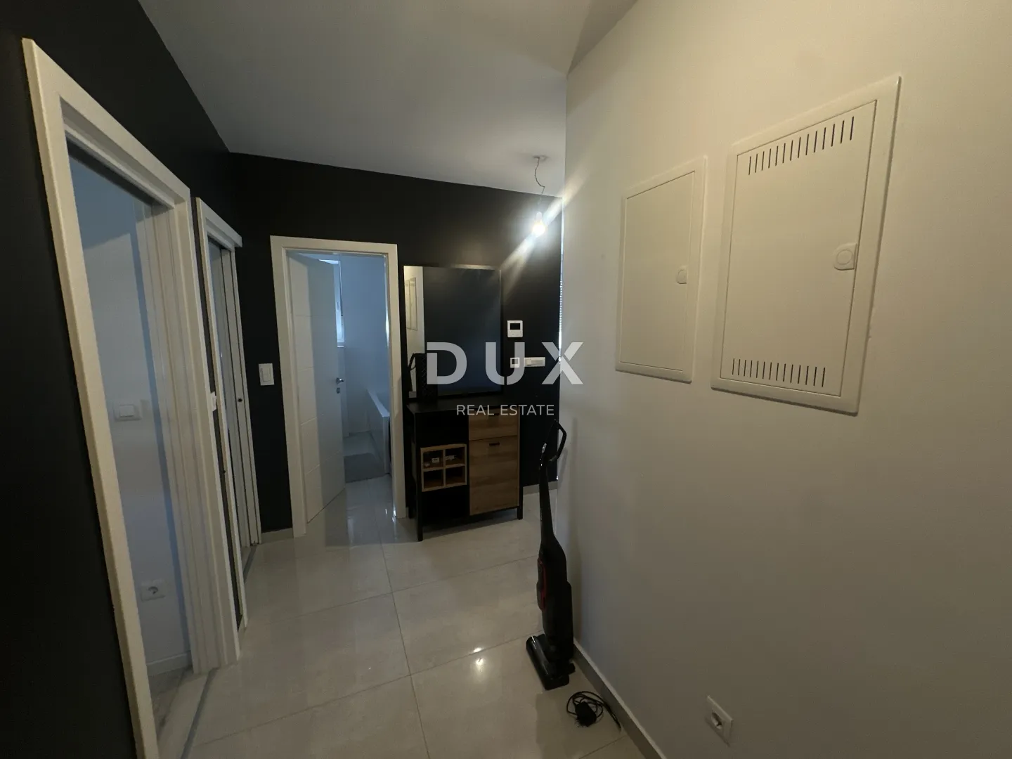zadar, bili brig - stan (2s+db) s krovnom terasom! - slika 22