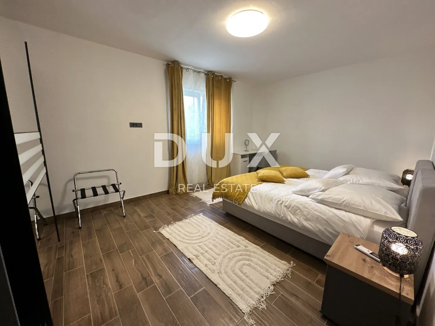 istra, barban - luksuzna vila s pomoćnim objektom - slika 35