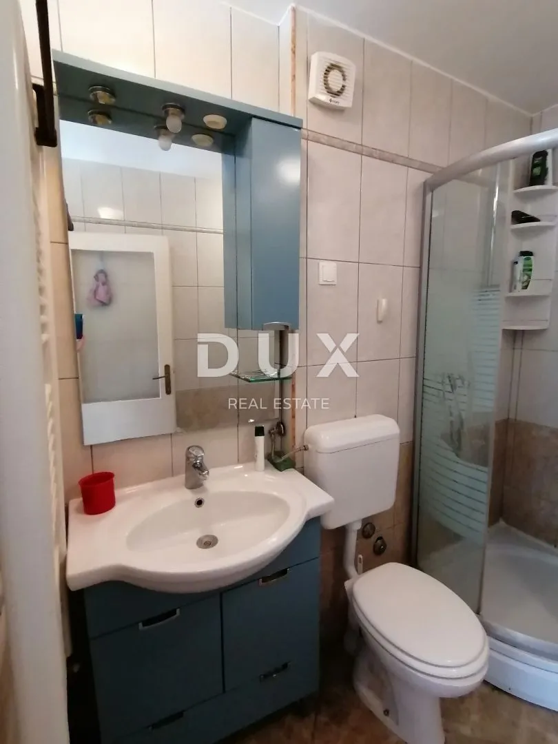 istra, pula - dva stana u centru grada 60m2 - slika 11