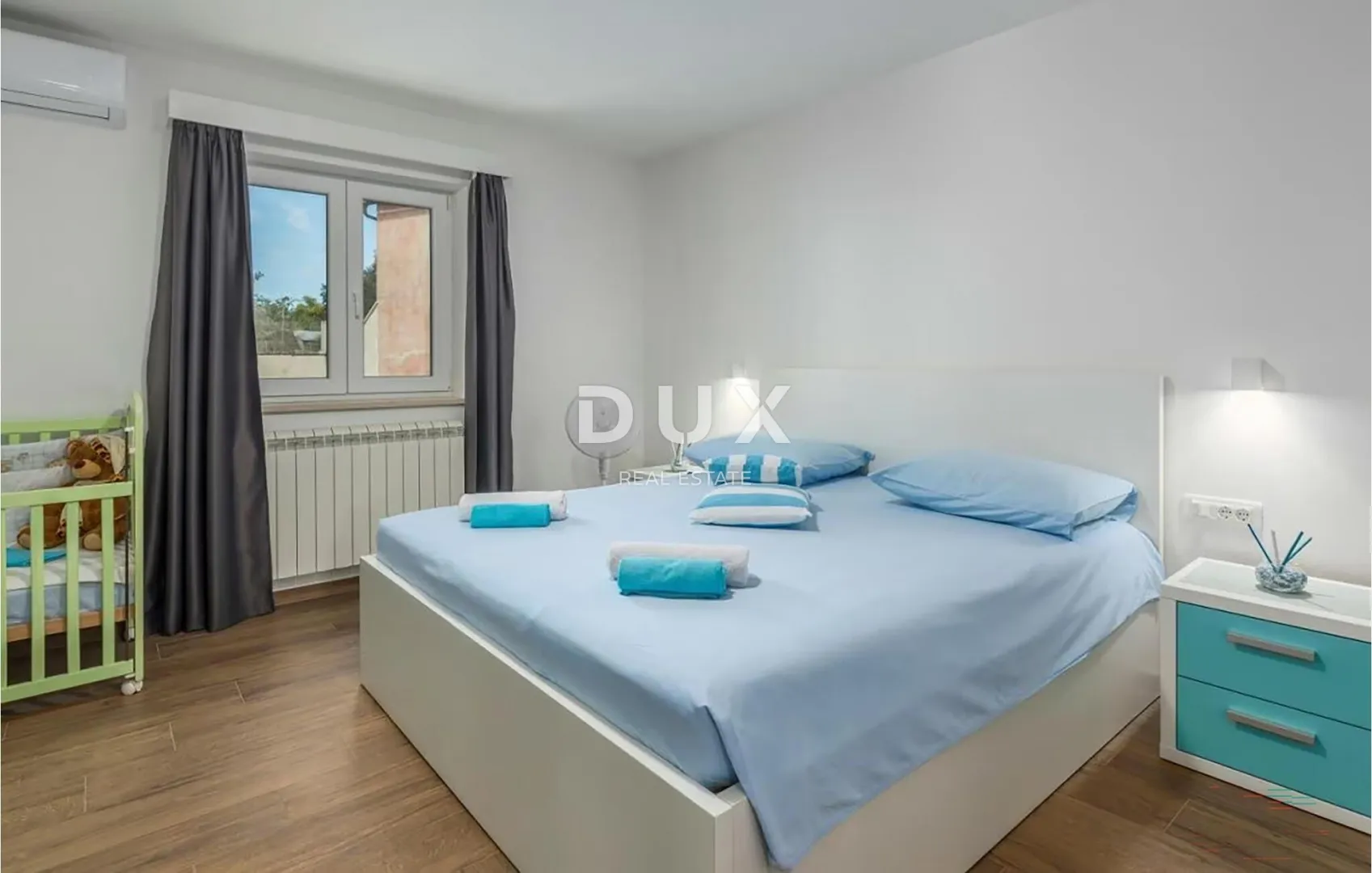 istra, tinjan - kuća s bazenom na rubu naselja - slika 18