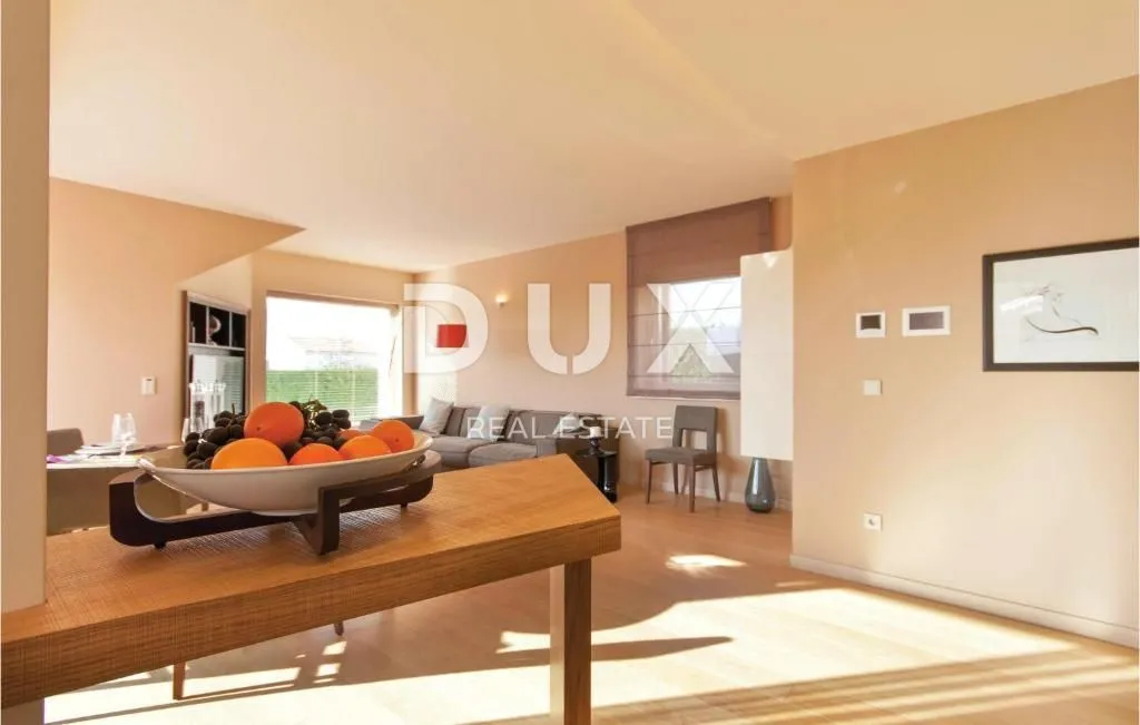 istra,poreč - luksuzna vila u blizini mora - slika 12