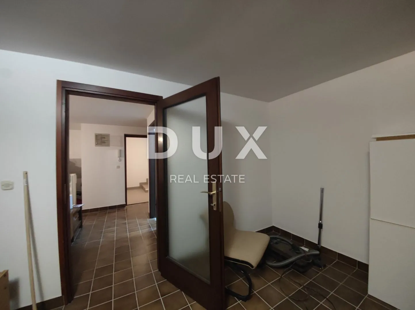 otok krk, njivice, 2-sobni apartman, 57 m2, okućnica - slika 5