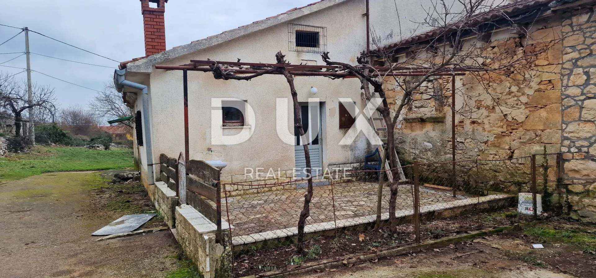 istra, motovun, okolica - dvije kuće za adaptaciju s dvorištem - slika 8