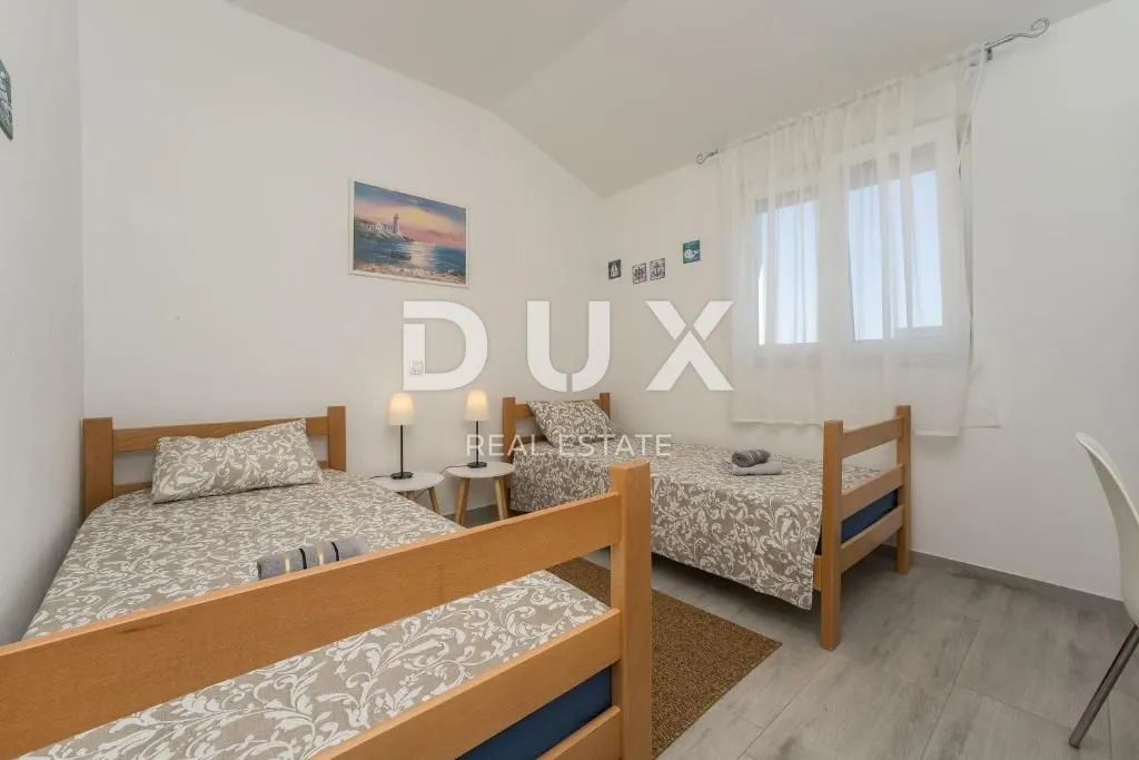 zadar, privlaka - vila s bazenom 200 metara od mora - slika 26