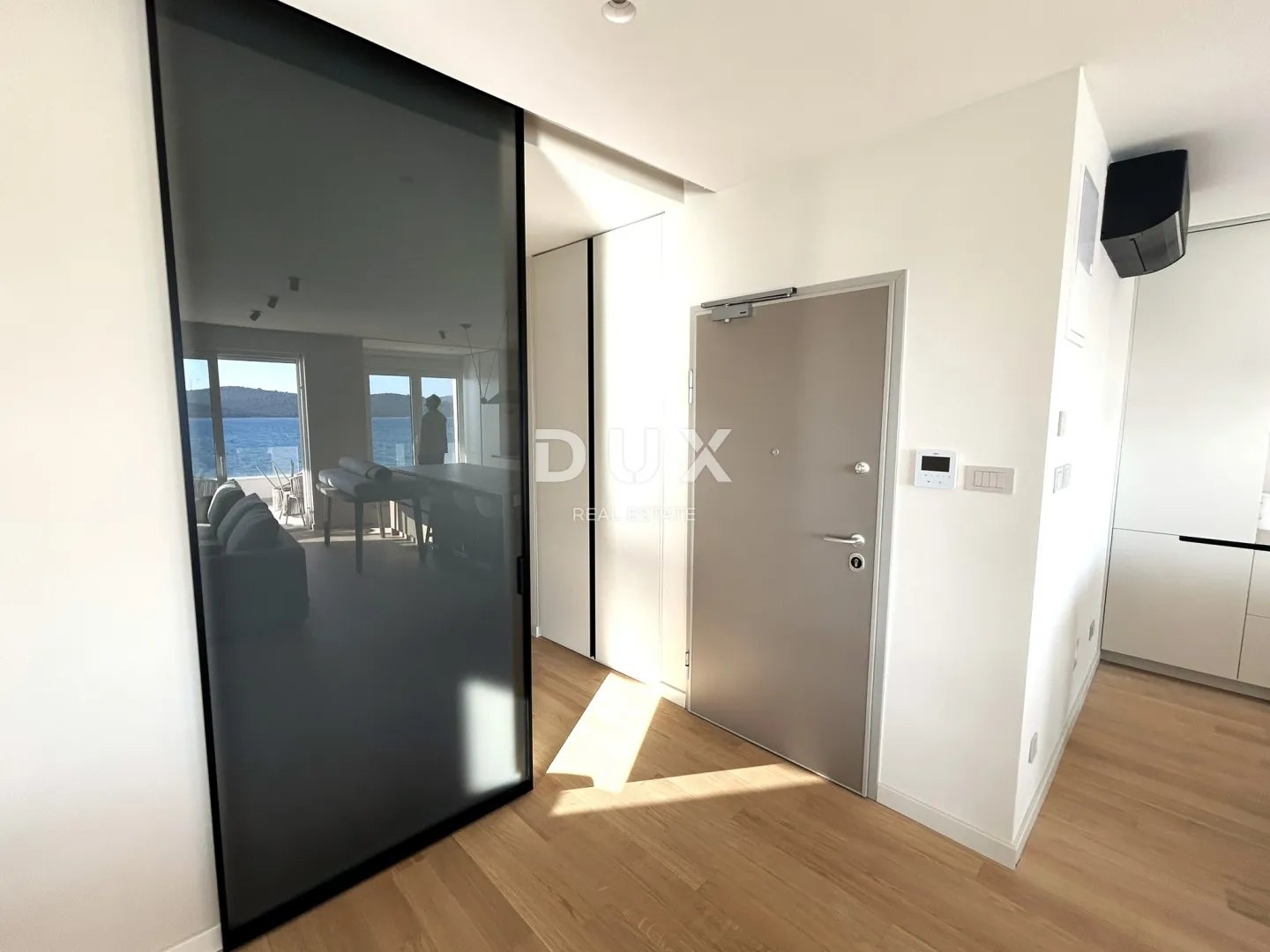 šibenik, žaborić - dizajnerski penthouse 1.red uz more - slika 9