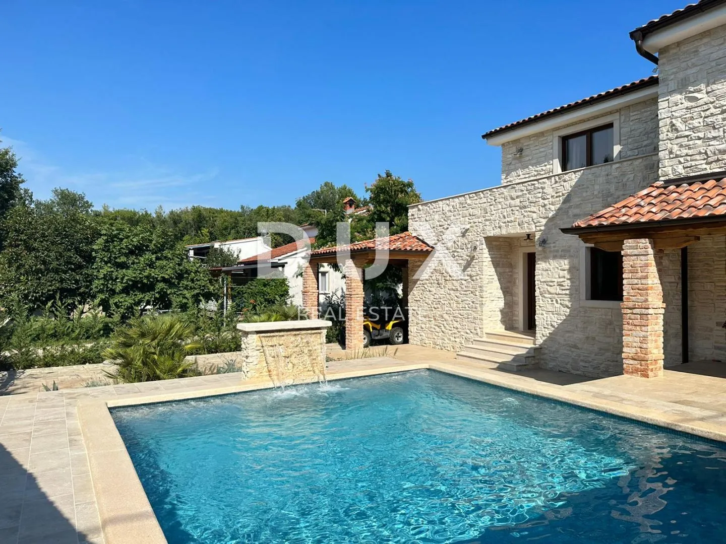 otok krk, soline (okolica) - kamena vila s bazenom - slika 2