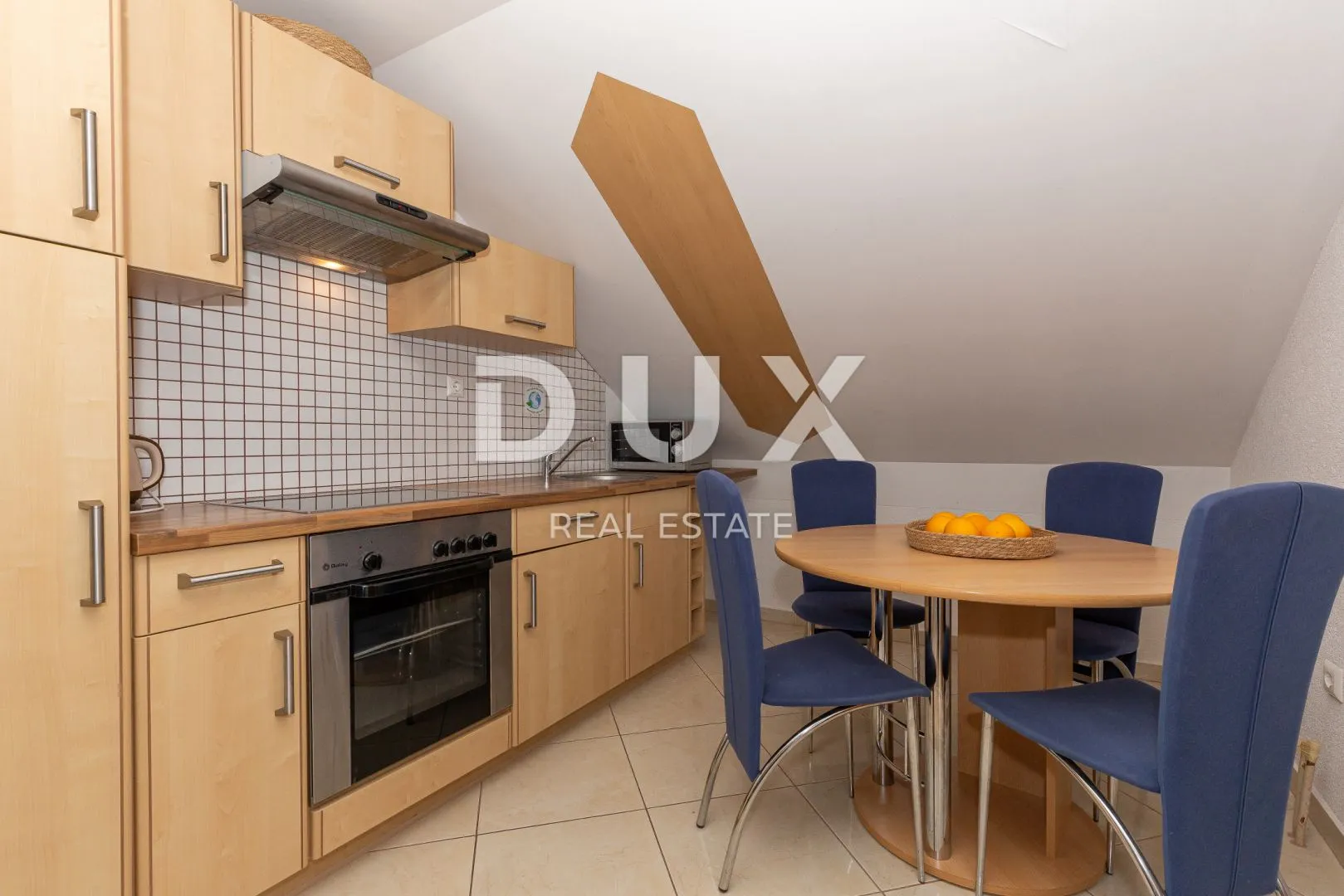 biograd, sveti filip i jakov - sniženo! apartmanska kuća s bazenom i pogledom na more - slika 15
