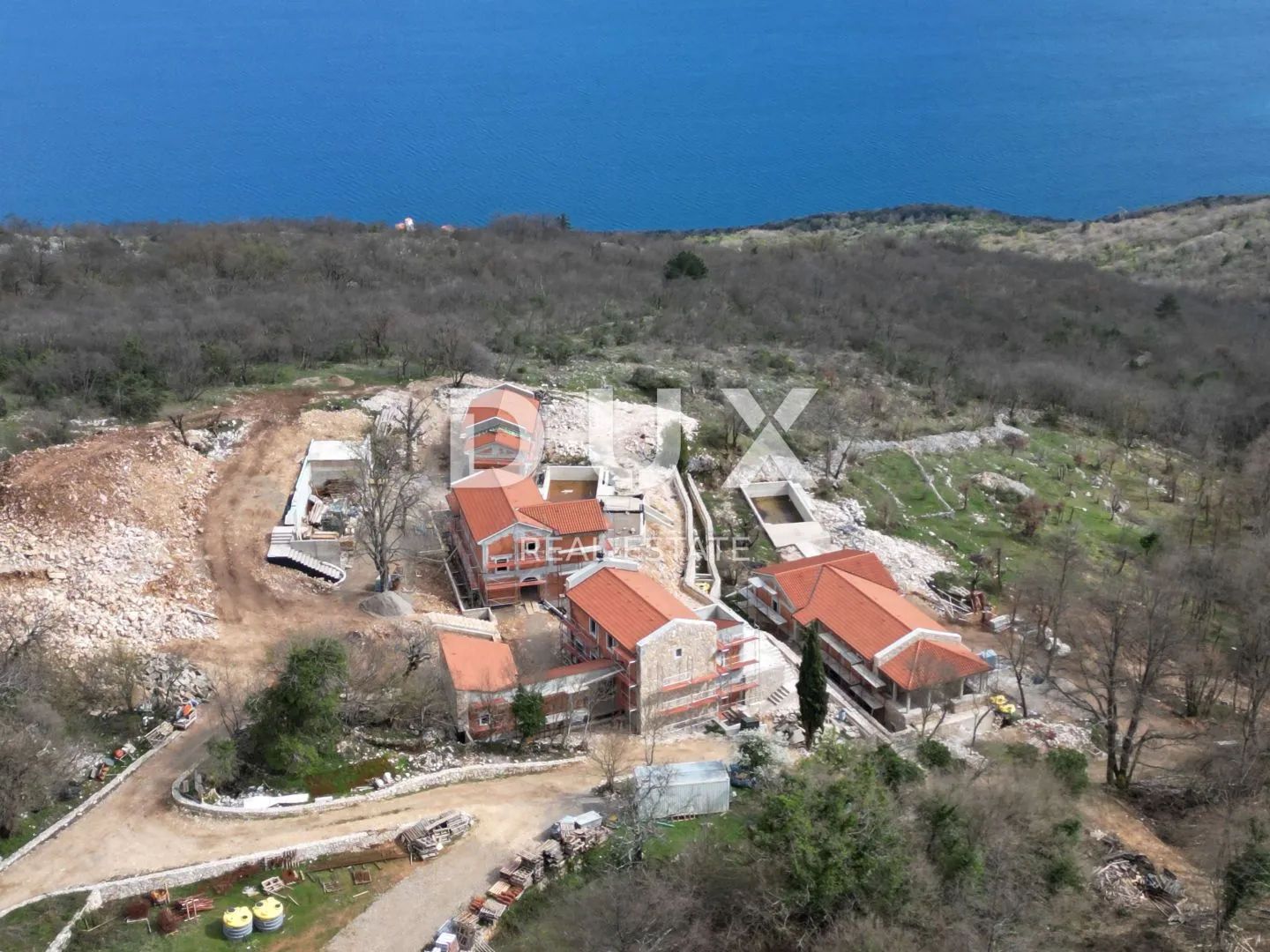 OPATIJA, OKOLICA - INVESTICIJSKA PRILIKA – Villa Resort u srcu prirode s panoramskim pogledom na more na 54.000 m²