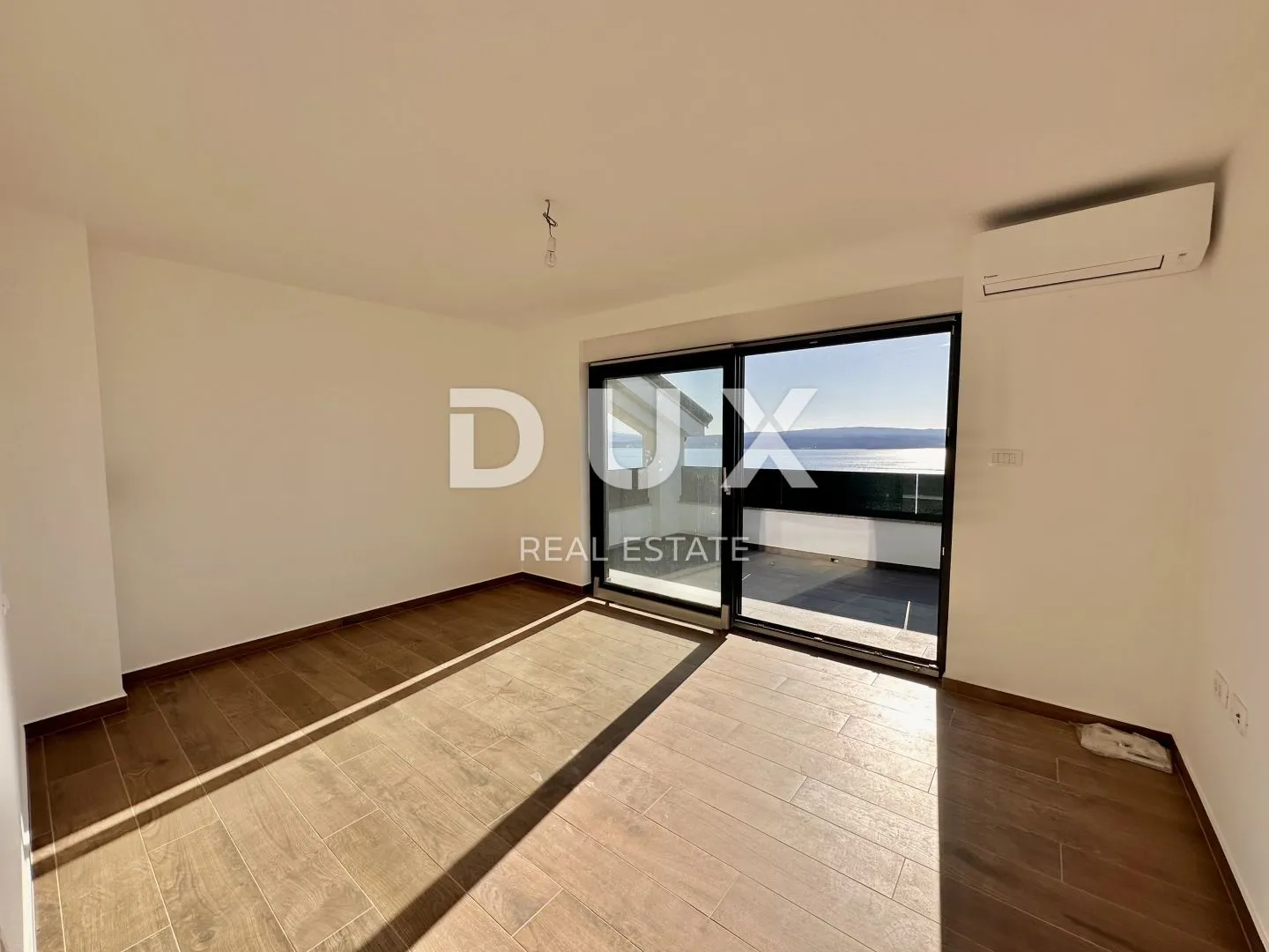 kvarner, crikvenica, dvoetažni apartman, 101 m2, pogled na more - slika 7