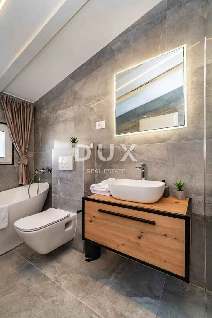 zadar, novigrad - prekrasna vila s bazenom u blizini mora - slika 54