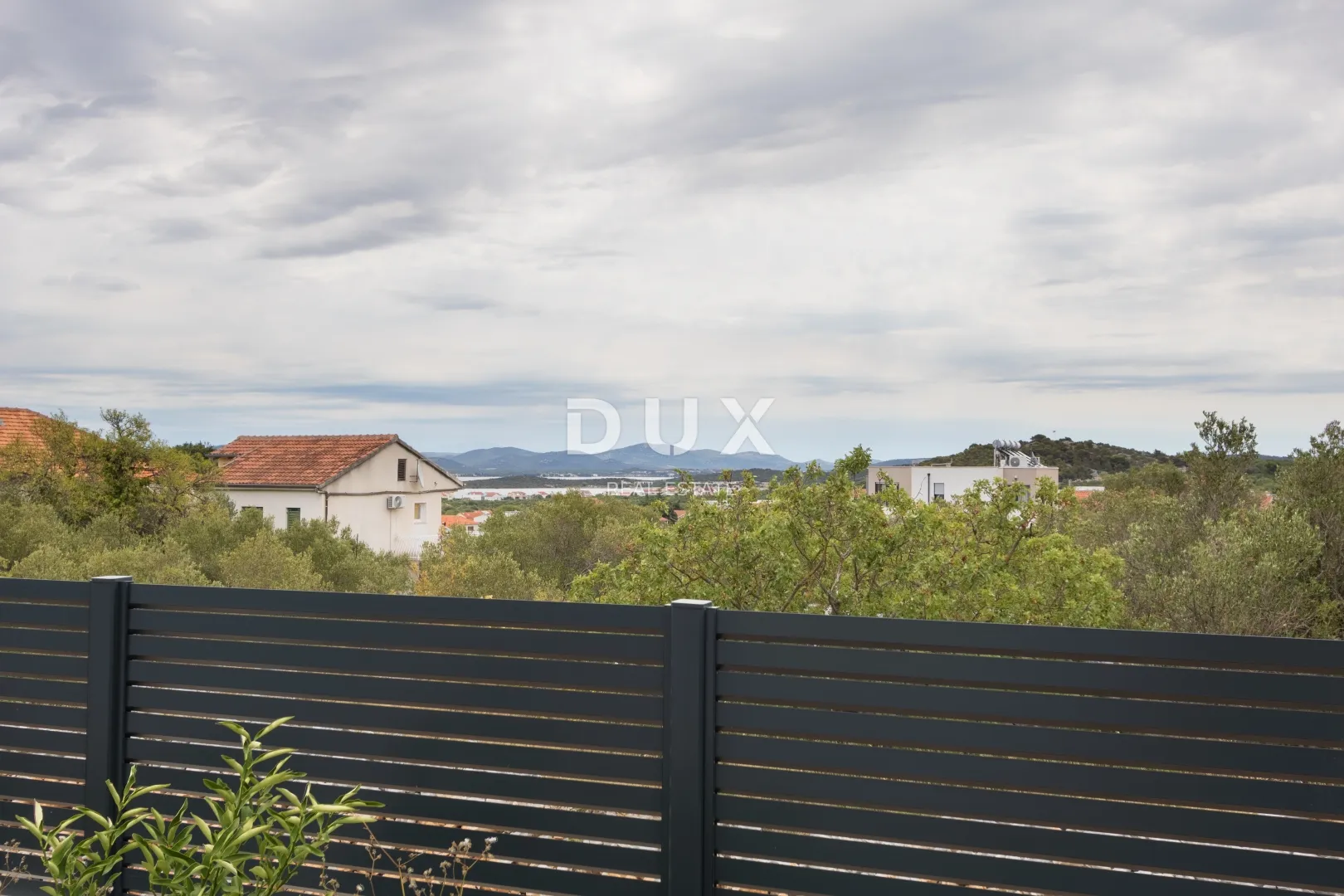 dalmacija, murter - dvosobno prizemlje s pogledom na more - slika 11