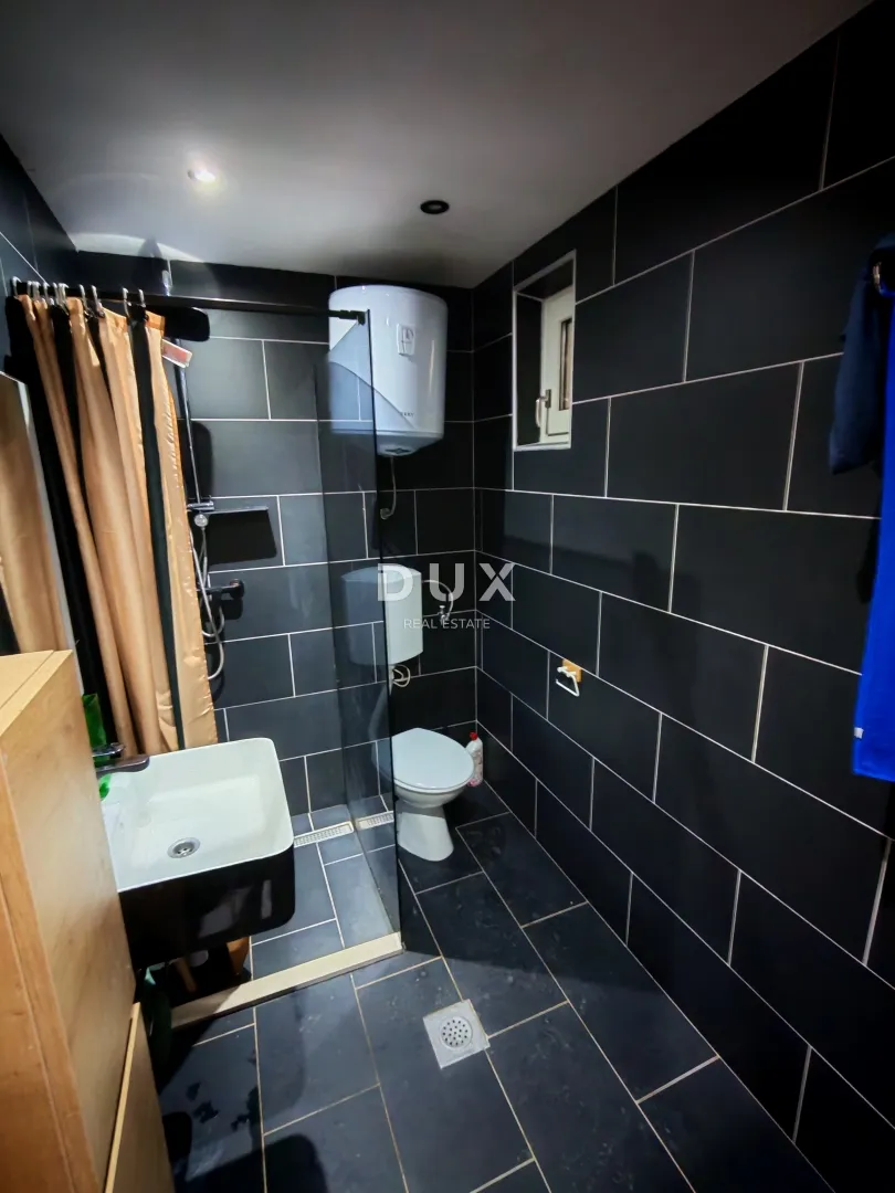 zadar, maslenica - kuća s 4 apartmana, 10 spavaćih soba s pogledom na more! - slika 26