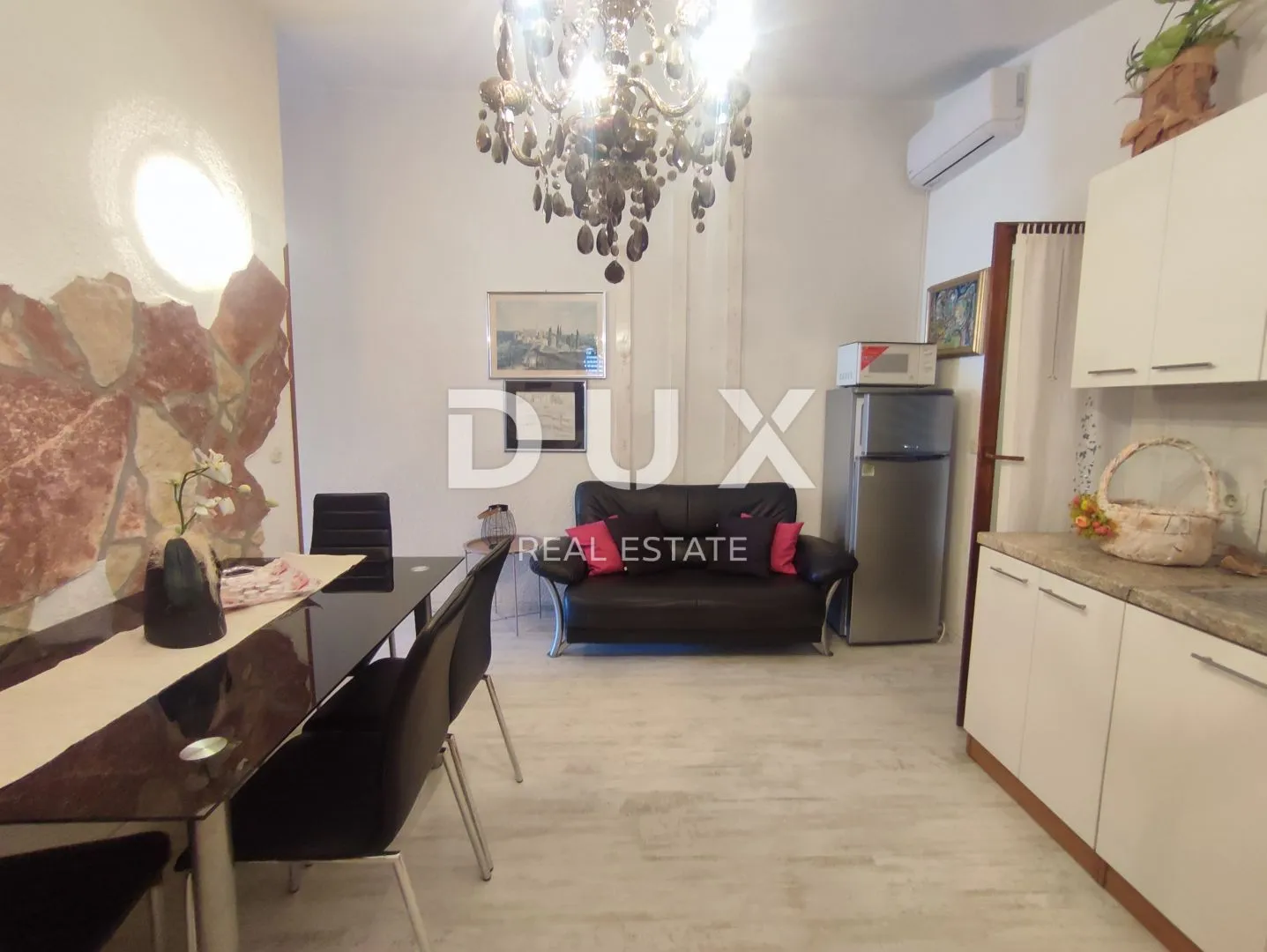 istra, pula, veli vrh - impozantna obiteljska vila nadomak grada - slika 109