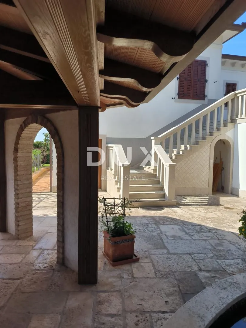 istra, umag - raskošna vila prvi red do mora! - slika 111