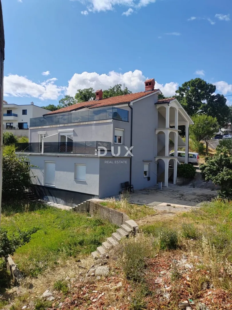 KASTAV, ĆIKOVIĆI - 2S + DB s terasom u novoobnovljenoj kući, vrt, parkirna mjesta