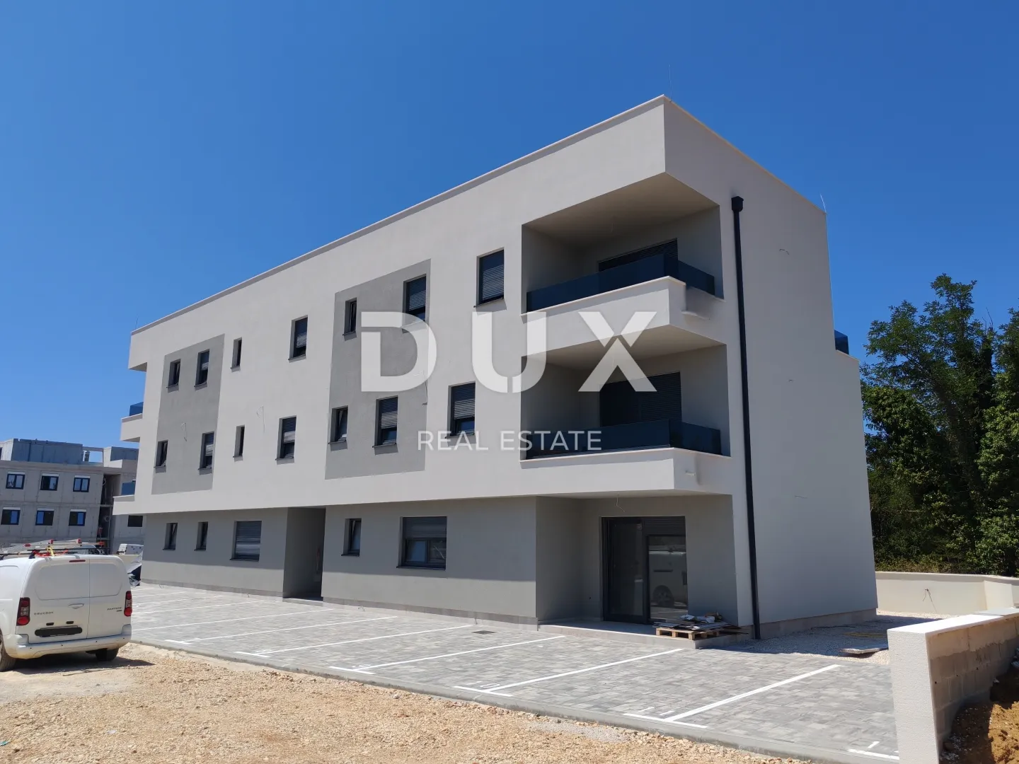 zadar, privlaka - elegantan stan s vrtom 110 metara od mora! s1 - slika 3