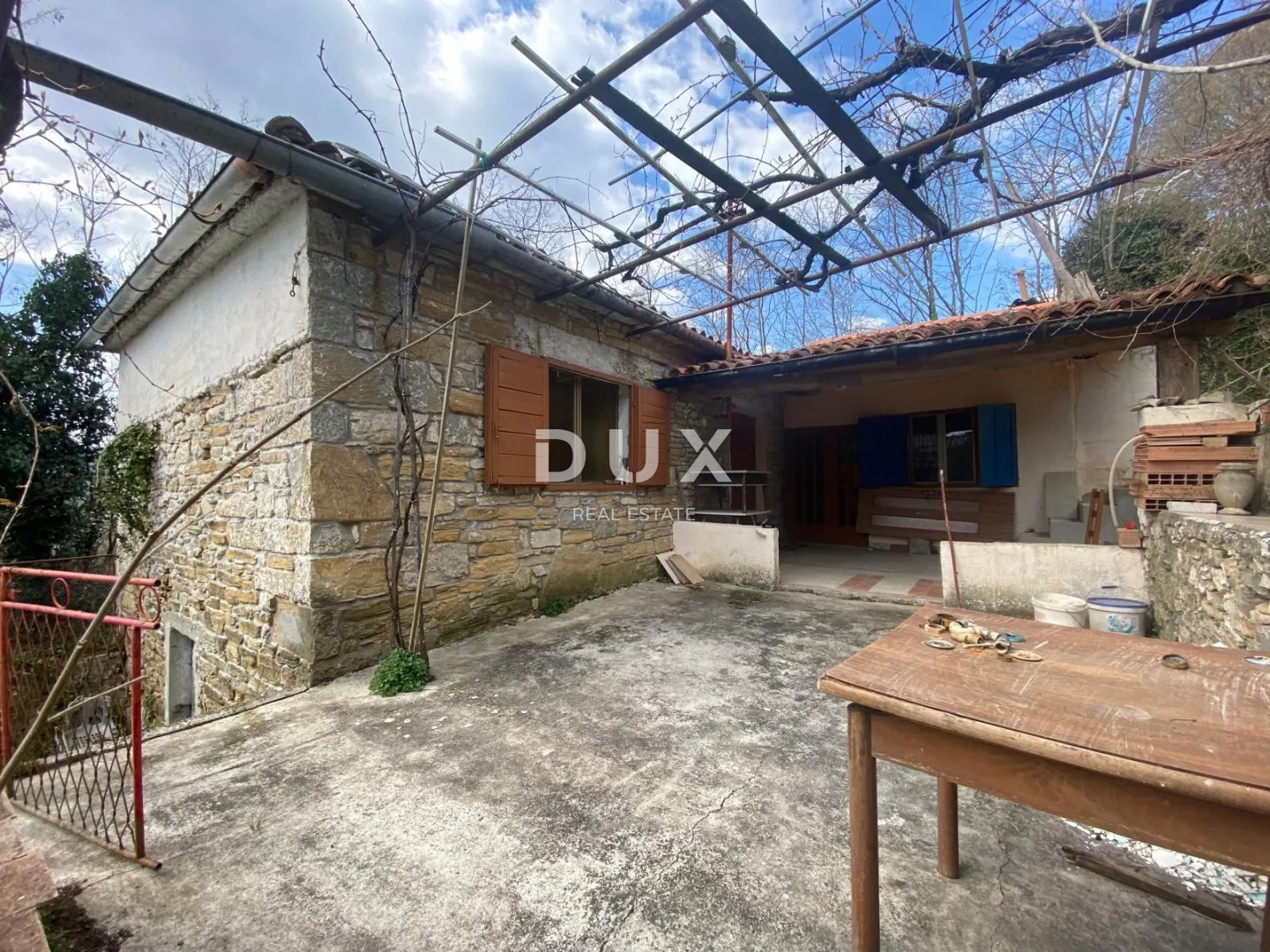 istra, tupljak - samostojeća kuća s dvorištem na odličnoj lokaciji. hitna prodaja! prilika! - slika 10