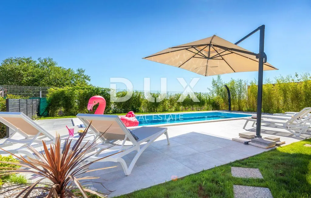 ližnjan, jadreški, kuća, 140 m2, bazen 30 m2 - slika 20