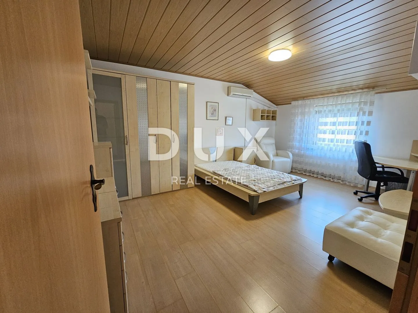 istra, pula - kvalitetna obiteljska apartmanska kuća na atraktivnoj lokaciji - slika 132