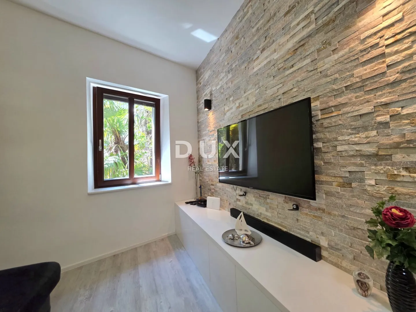 istra, poreč, 290.00 m2, pješačka zona, tri stana - slika 21