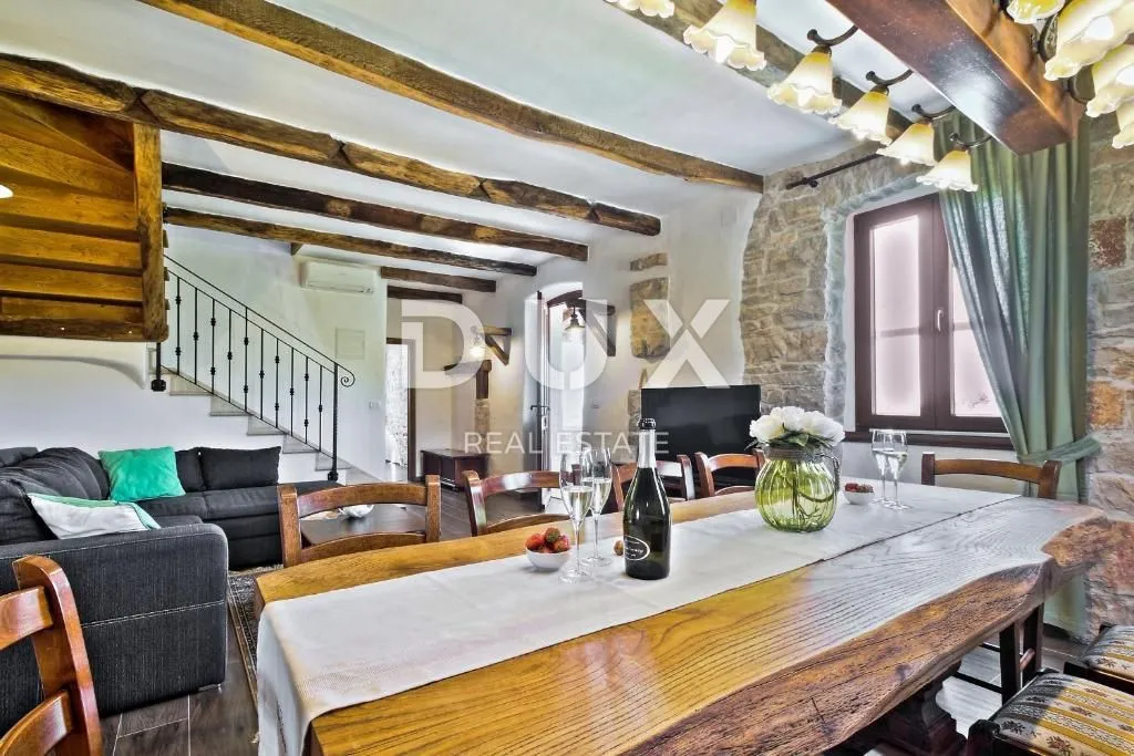 istra, umag, savudrija - kamena samostojeća vila na osami - slika 7