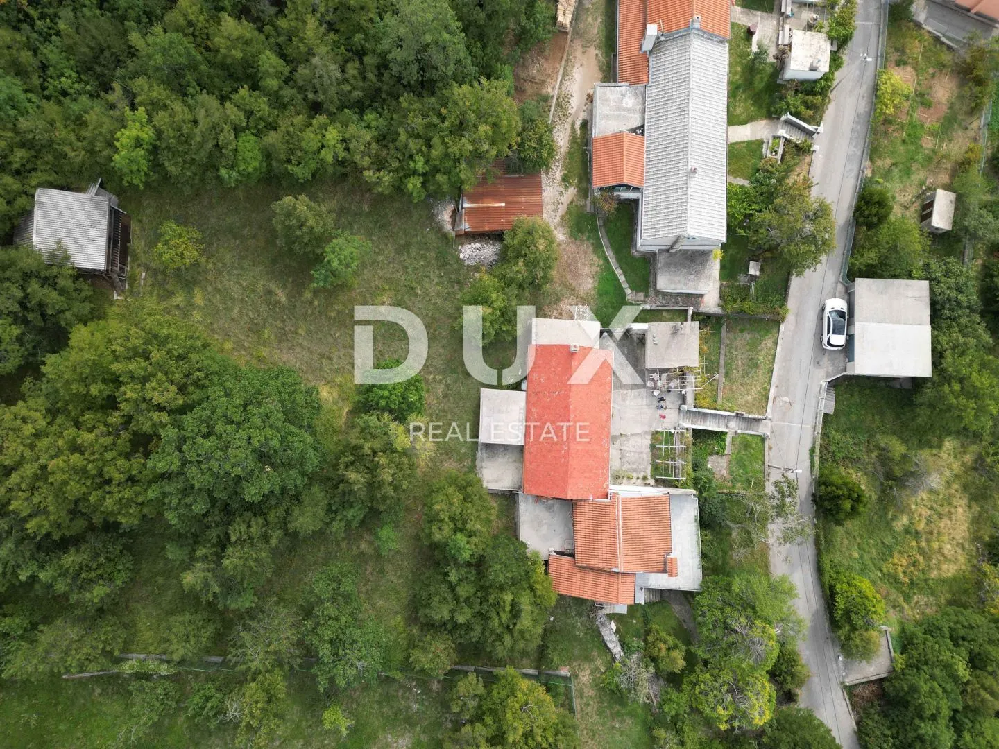 rijeka, hreljin- dvojna kuća 150m2 s pogledom na more + okoliš 650m2 - slika 10