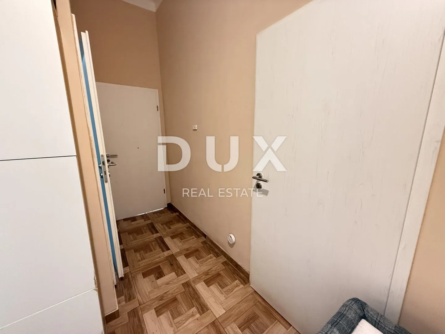 rijeka, centar - 2s+db u samome centru grada - slika 9