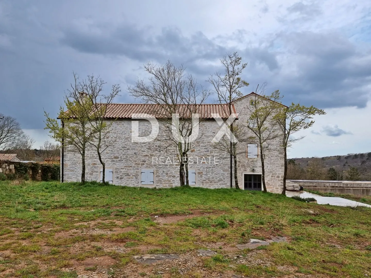 istra, grožnjan - raskošna kamena stancija - slika 8