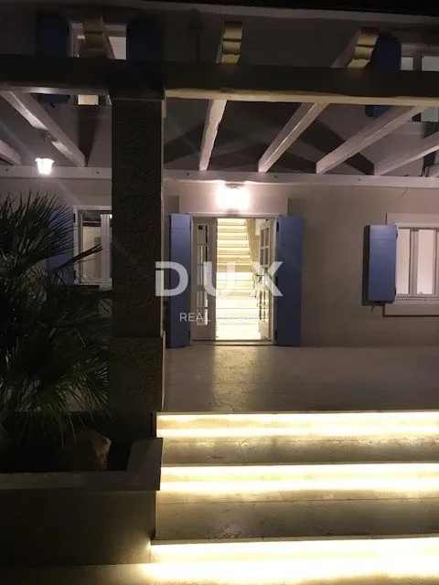 istra, umag - šarmantna kuća blizu mora, prilika! - slika 7