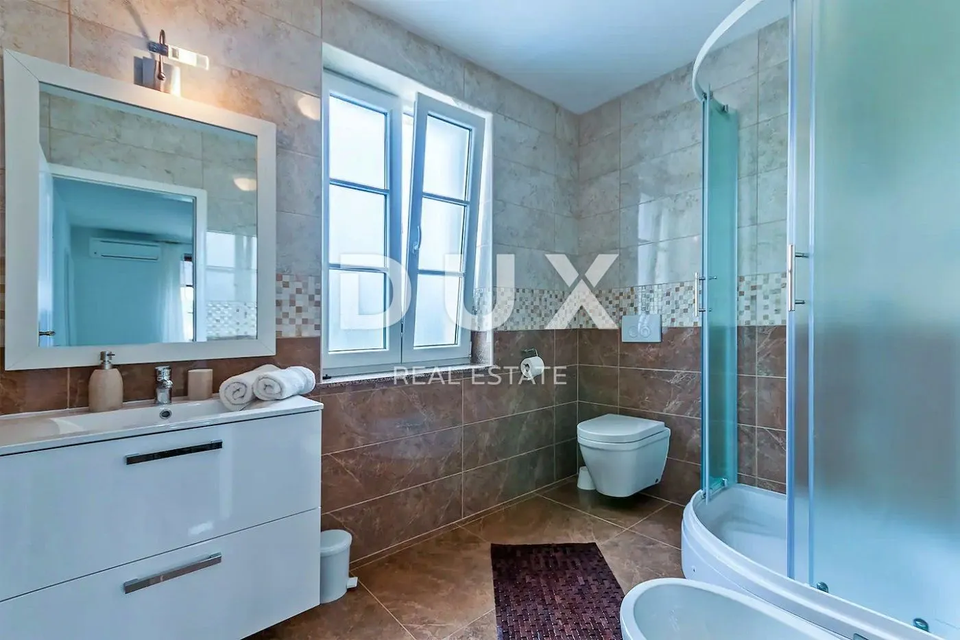 istra, barban - elegantna kuća s bazenom - slika 27