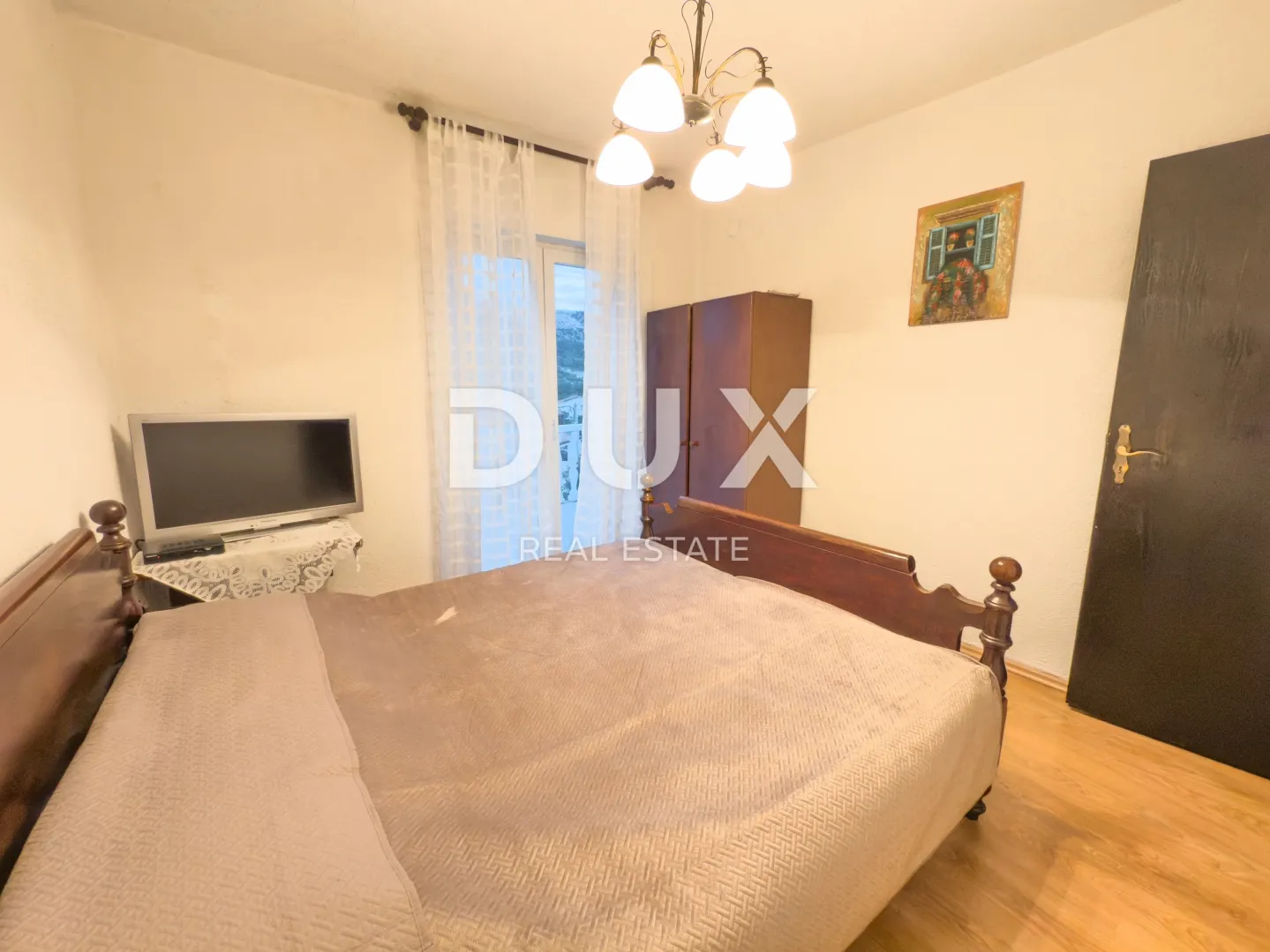otok krk, baška - kuća s 5 apartmana i velikom okućnicom - slika 39