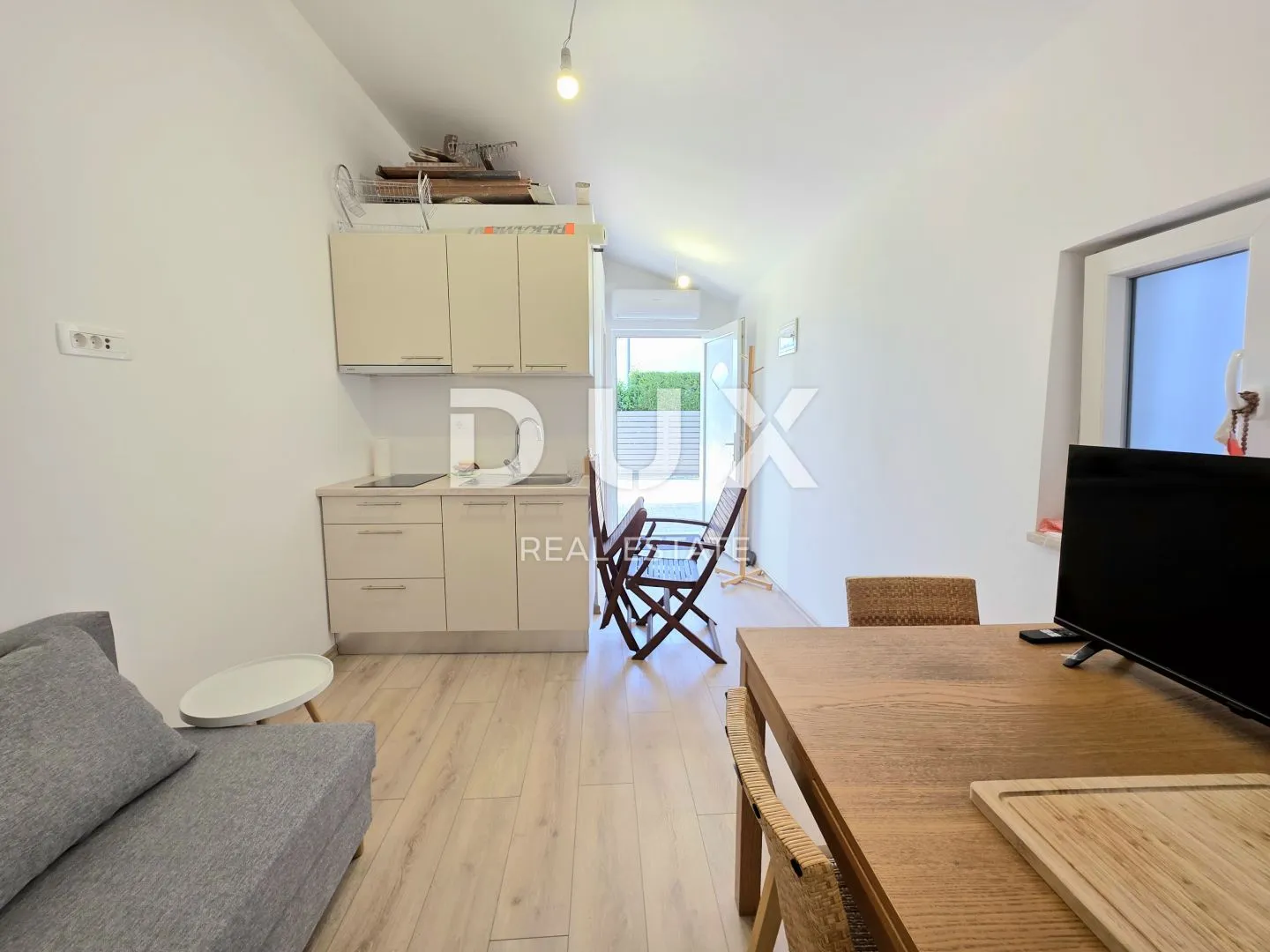 istra, šišan - apartmanska kuća s dvije stambene jedinice i pomočnim objektom - slika 73