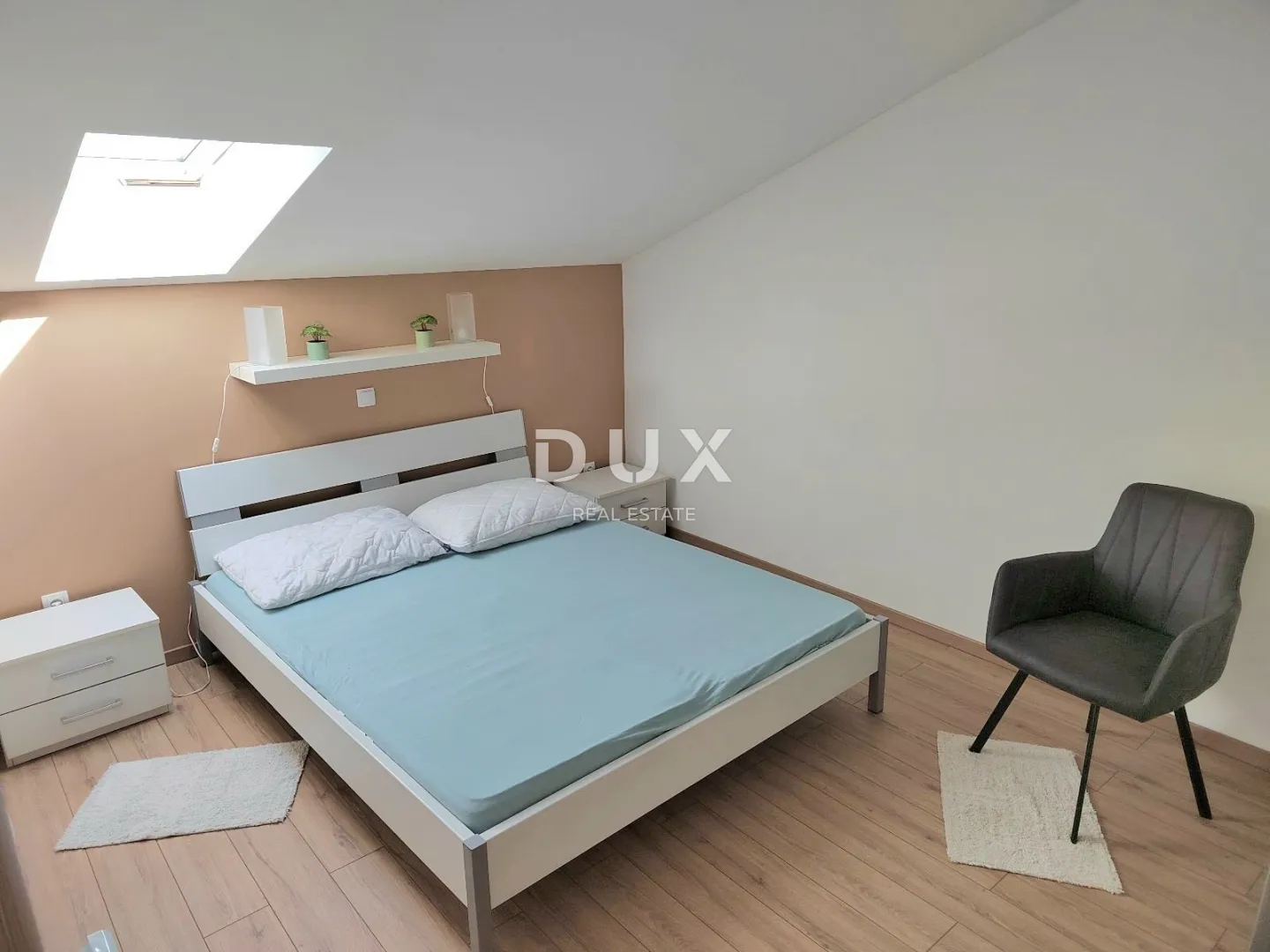 crikvenica - prvi red do mora, moderno uređen apartman u srcu crikvenice - slika 14
