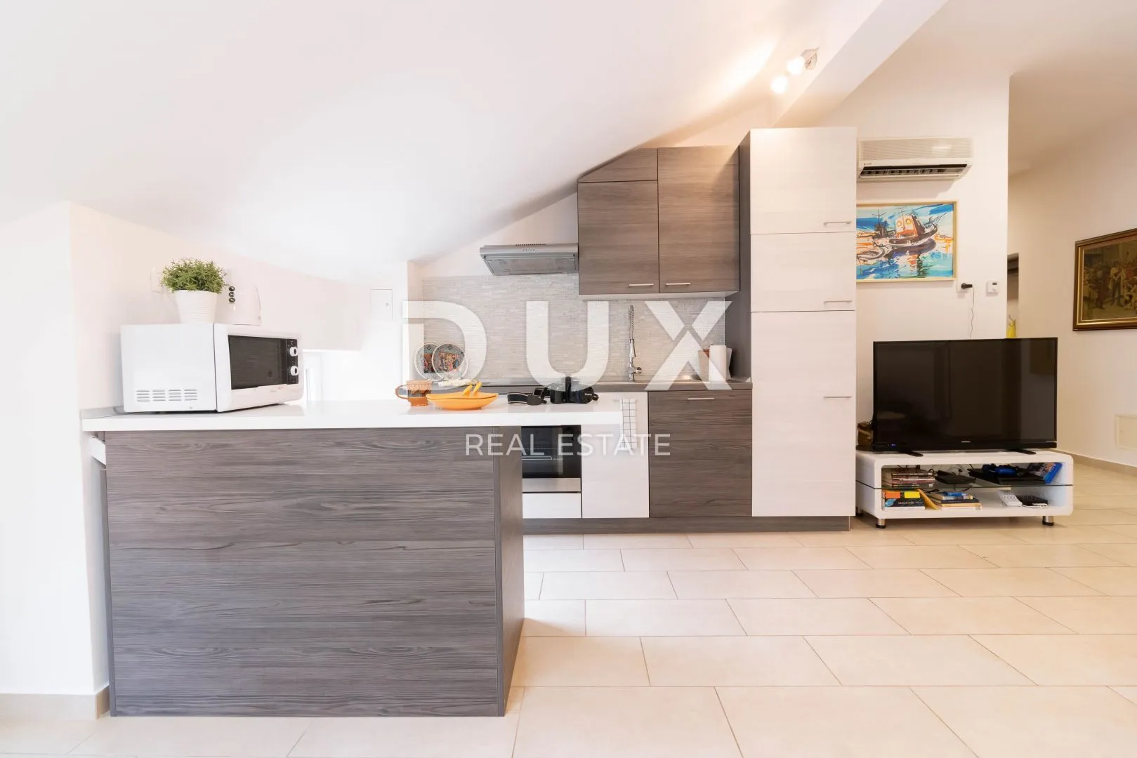 rijeka, centar - moderni 2s+db apartman na traženoj lokaciji - slika 3