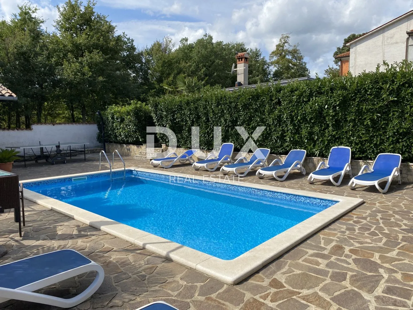 istra, labin - dvije kuće s pripadajućim bazenima - slika 2