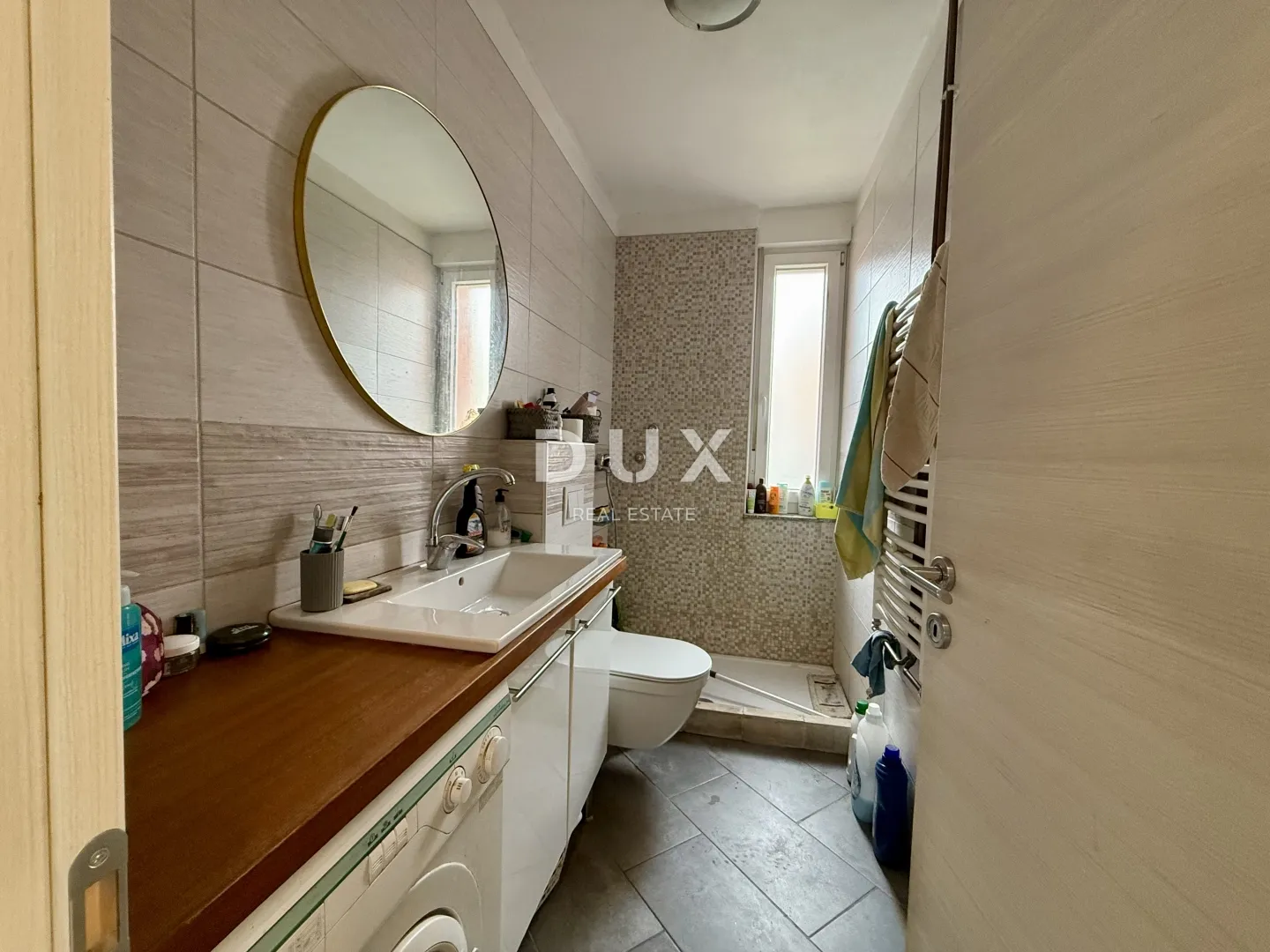 rijeka, donji zamet, dvosobni stan, 74 m2, okućnica, parking, lokacija, nova fasada - slika 6