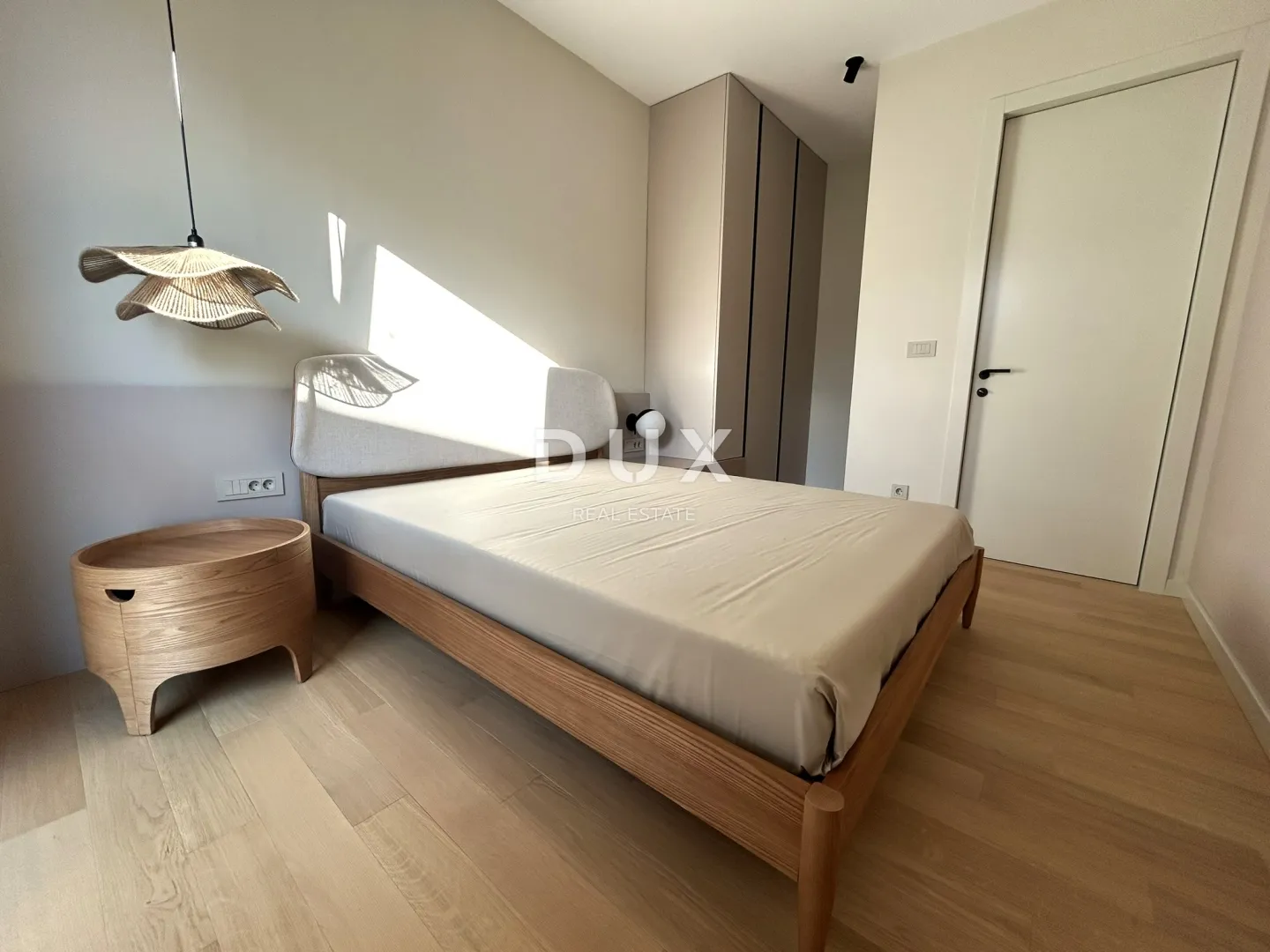 šibenik, žaborić - dizajnerski penthouse 1.red uz more - slika 15