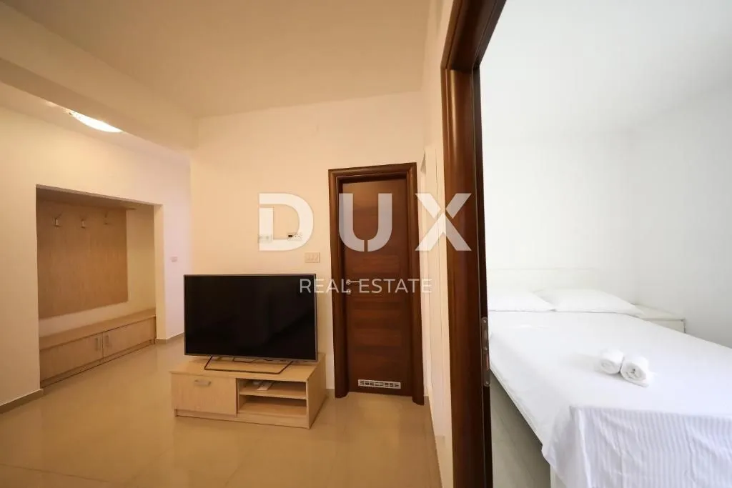 zadar, privlaka - luksuzna vila s bazenom - slika 15