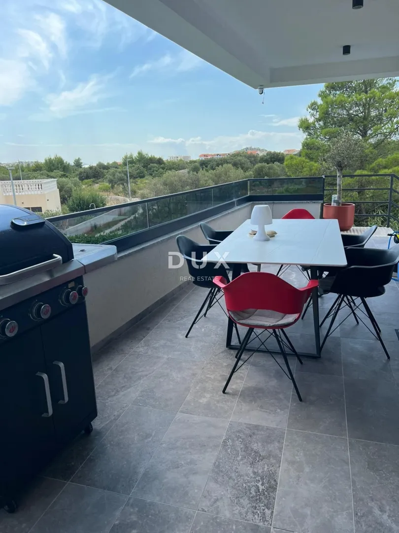 šibenik, vodice - stan u prizemlju s vrtom, terasom i 2 parking mjesta - slika 17