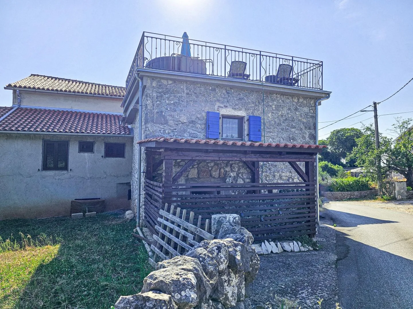 otok krk - renovirana kamena kuća, prepuna šarma i autentičnih detalja - slika 44