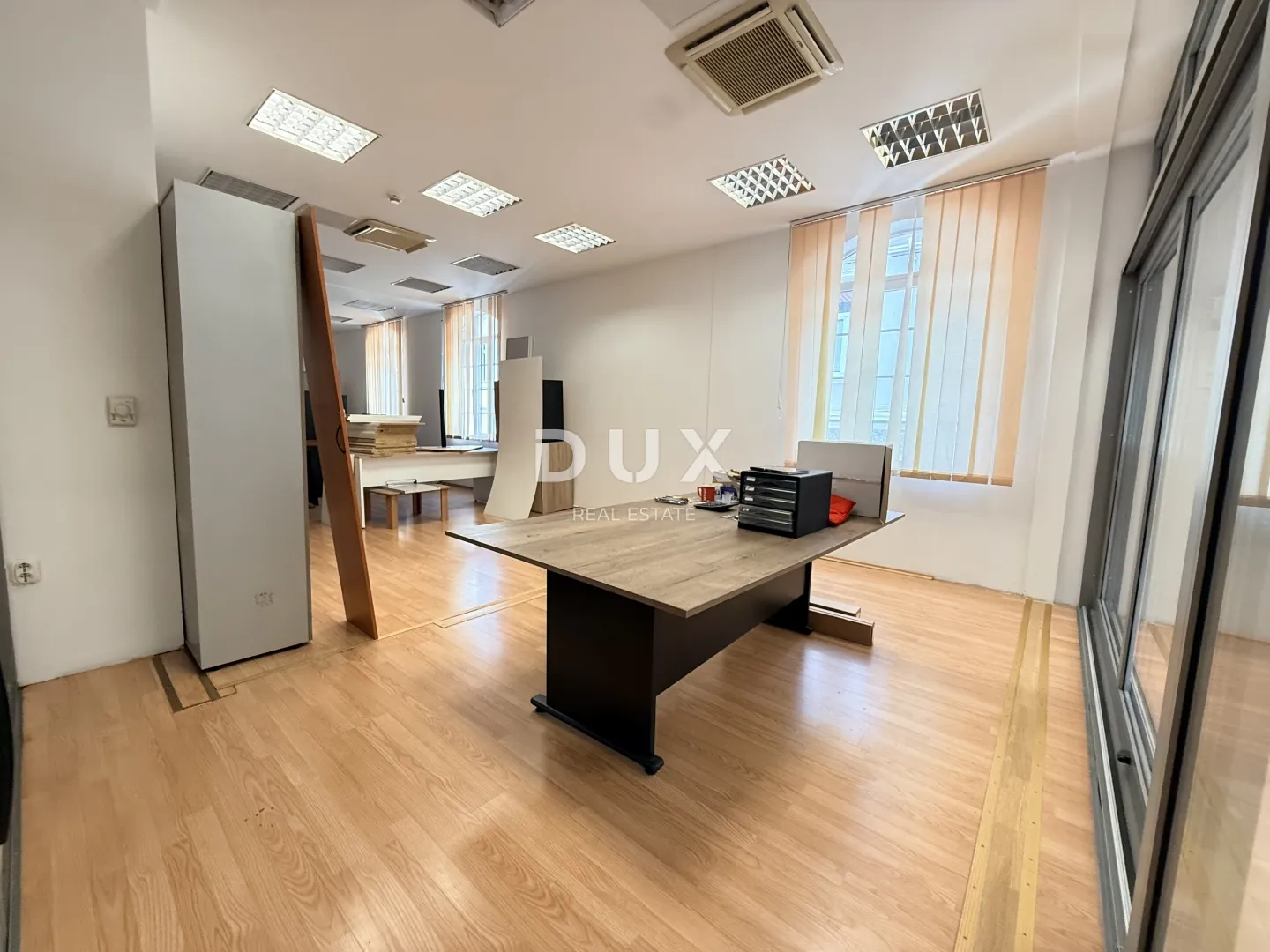 rijeka, širi centar - uredski prostor u poslovnoj zgradi - slika 18