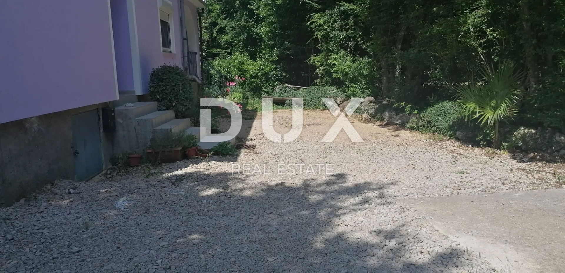 otok krk, dobrinj, hlapa - kuća s dva stana - slika 4