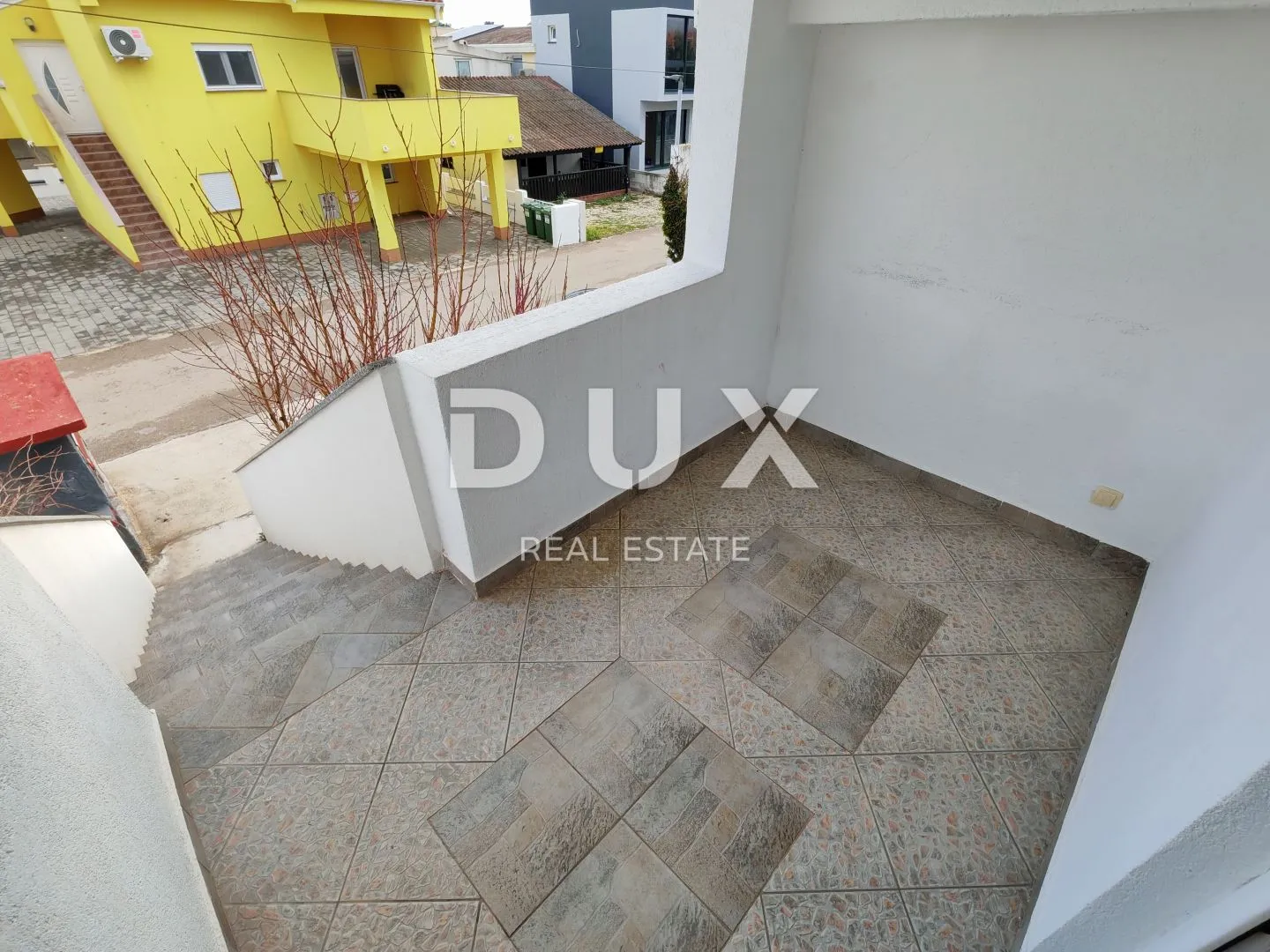 zadar, vir - kuća s čak 5 apartmana! 3 minute hoda udaljena od dviju plaža! - slika 33