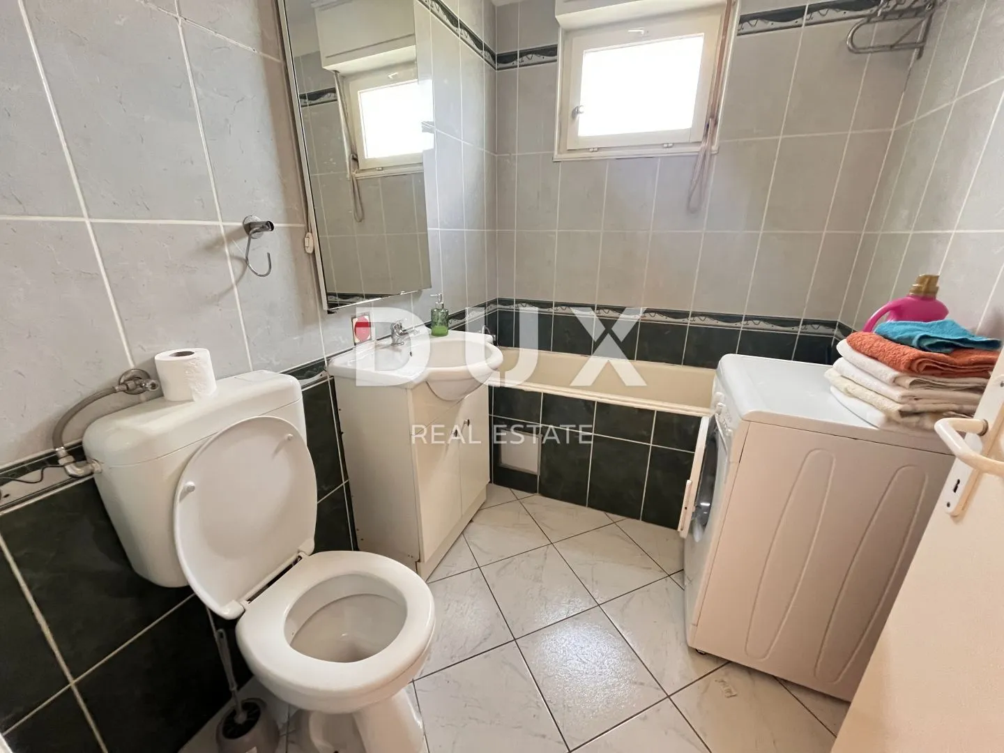 rijeka, rastočine - 3s + db s balkonom i panoramskim pogledom na more - slika 17