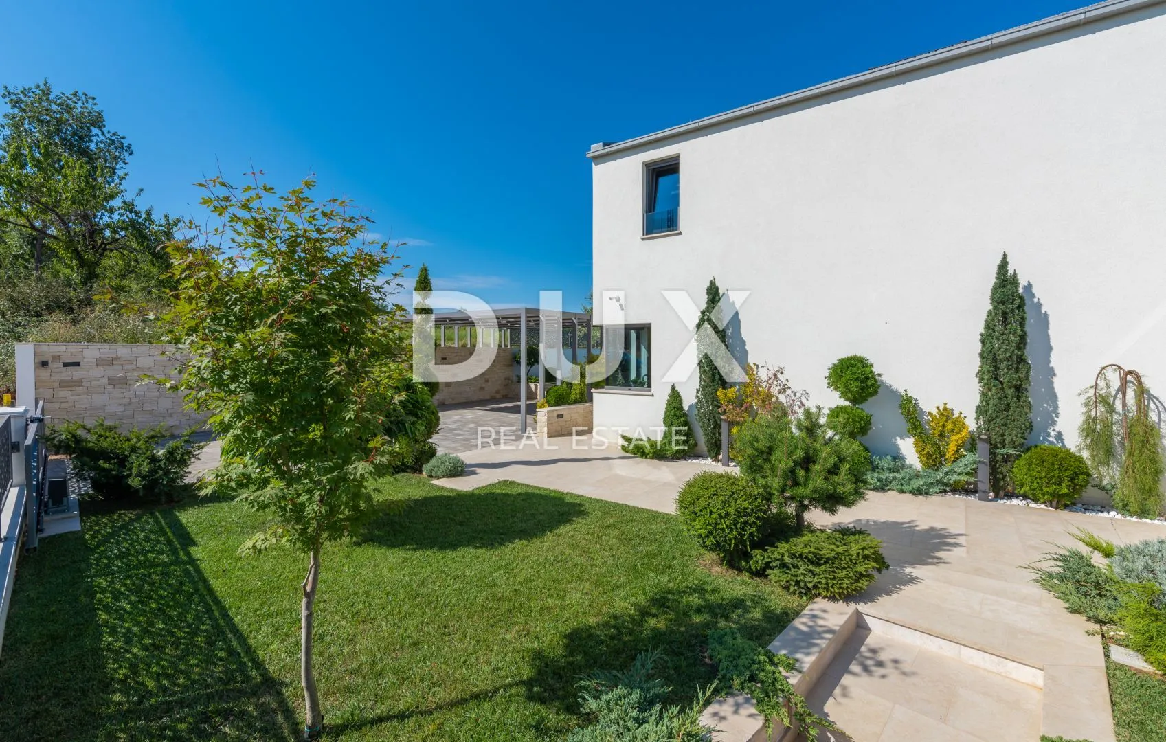 istra, motovun - impresivna luksuzna vila - slika 7