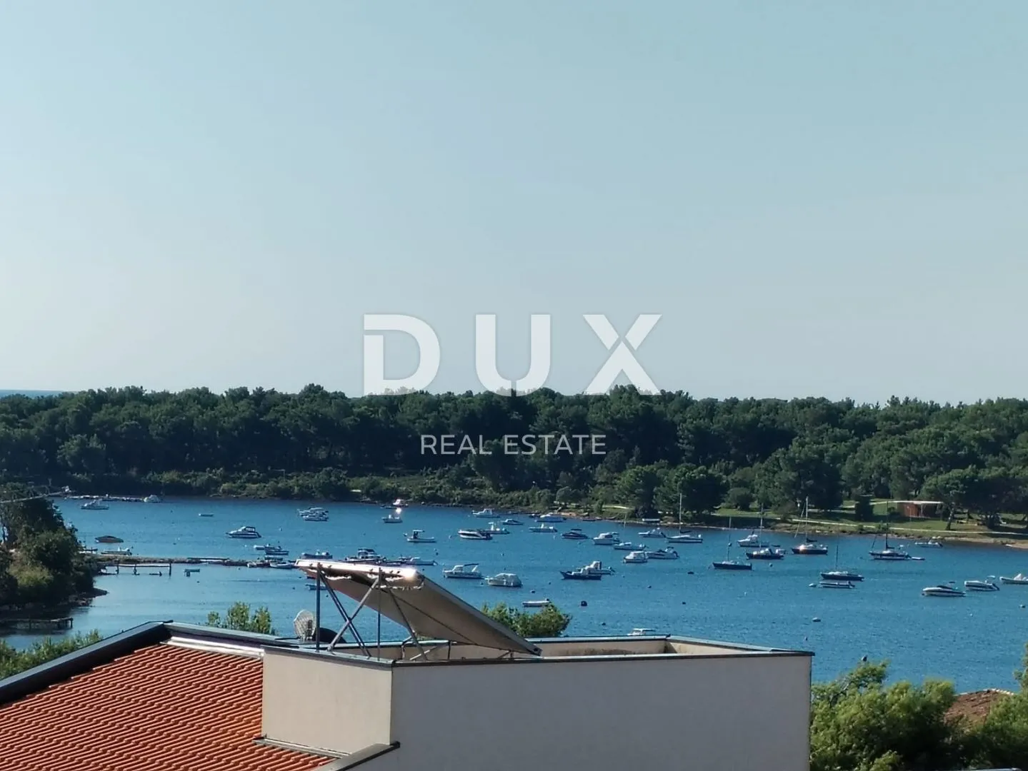 istra,medulin- luksuzna vila 150m od mora! - slika 65
