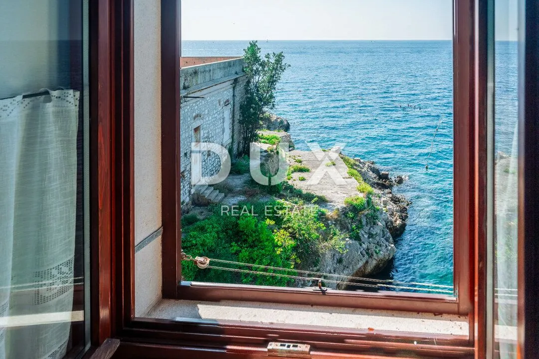 istra, rovinj - 2ss+db luksuzan i uređen stan, prvi red do mora - slika 3